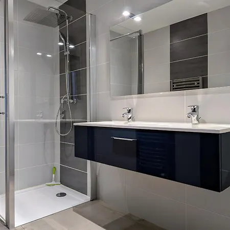 Prázdninový dům Confortable Avec Piscine Chauffee, Pour 23 Pers., Ideal Pour Familles Et Amis - Fr-1-582-101 Lapte