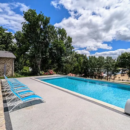 Confortable Avec Piscine Chauffee, Pour 23 Pers., Ideal Pour Familles Et Amis - Fr-1-582-101