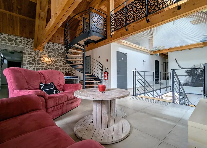 度假居 Confortable Avec Piscine Chauffee, Pour 23 Pers., Ideal Pour Familles Et Amis - Fr-1-582-101 Lapte