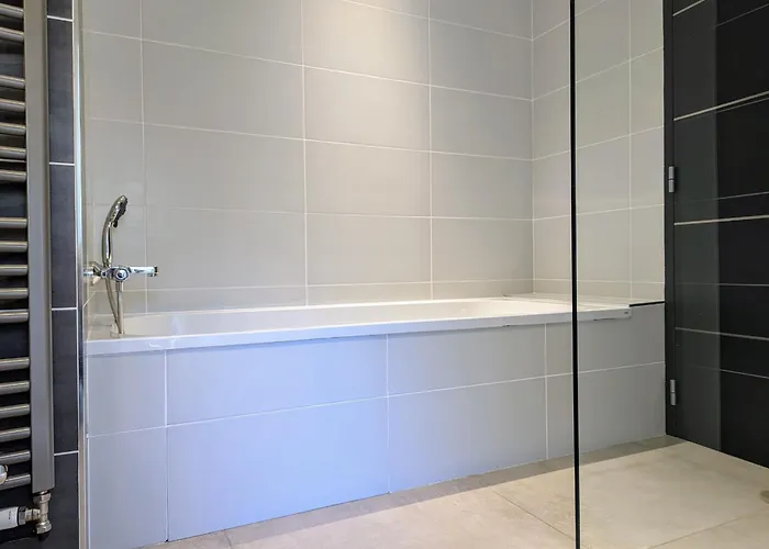 Confortable Avec Piscine Chauffee, Pour 23 Pers., Ideal Pour Familles Et Amis - Fr-1-582-101 度假居 Lapte